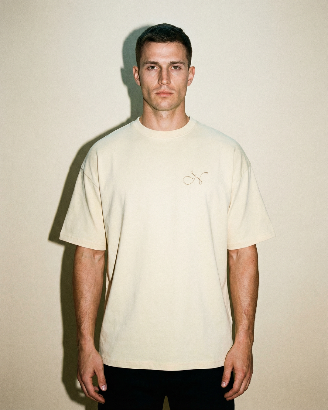 EMBROIDERED T-SHIRT CREAM